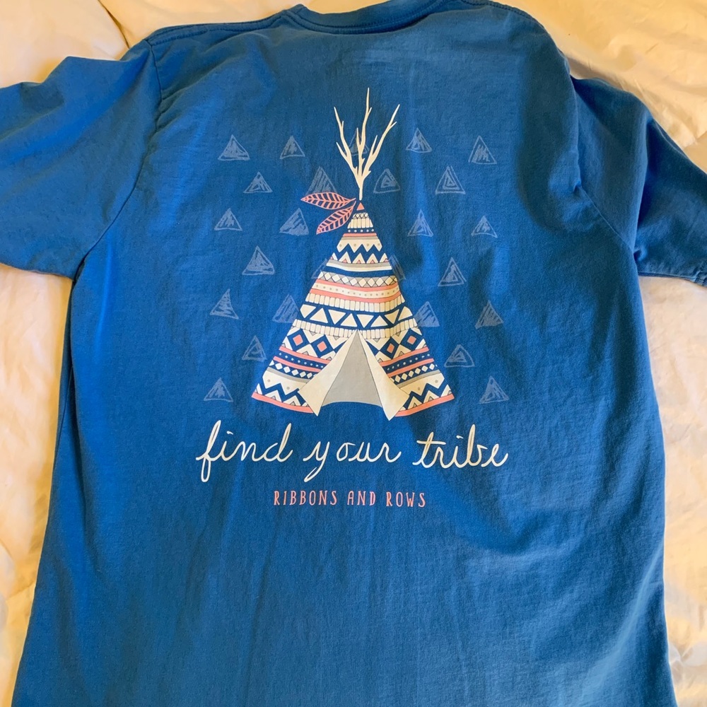 Ribbons & Rows t shirt - Picture 3 of 3